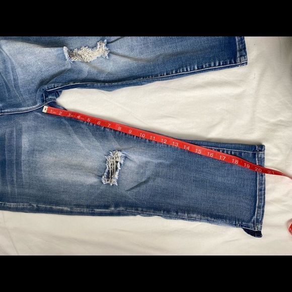 YMI Cropped Jeans Sz 31 - Picture 8 of 14